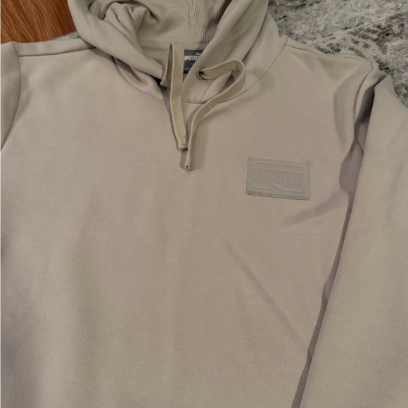 Men’s Puma Cream Hoodie Sweater- size small - Picture 2 of 9